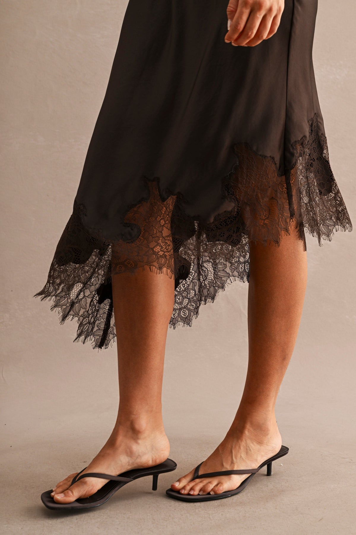 Lace Trim Asymmetric Satin Skirt