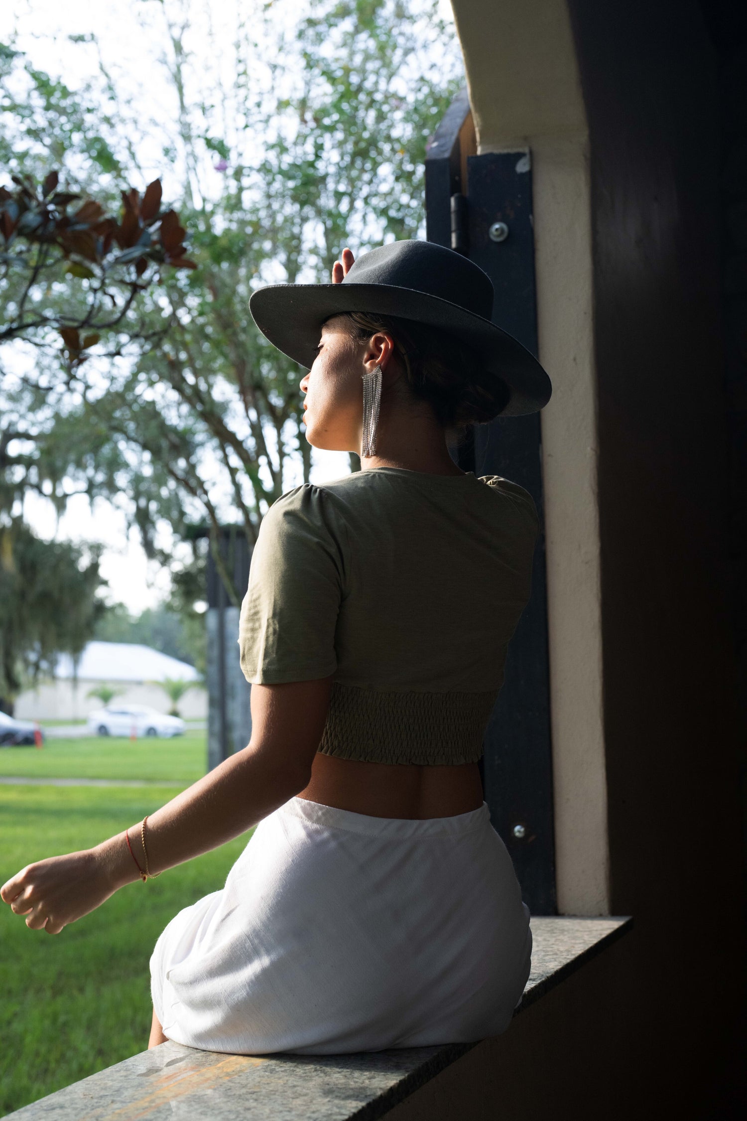 Leila Bustier Crop Tee